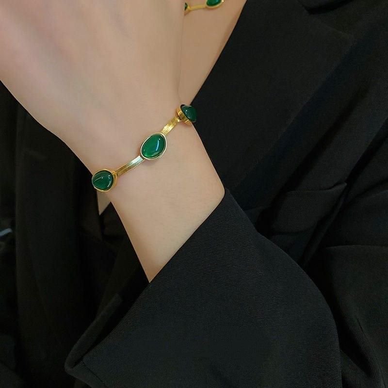 Oval Green Crystal Pendant Necklace Set with Bracelet – Gold Plated Elegance