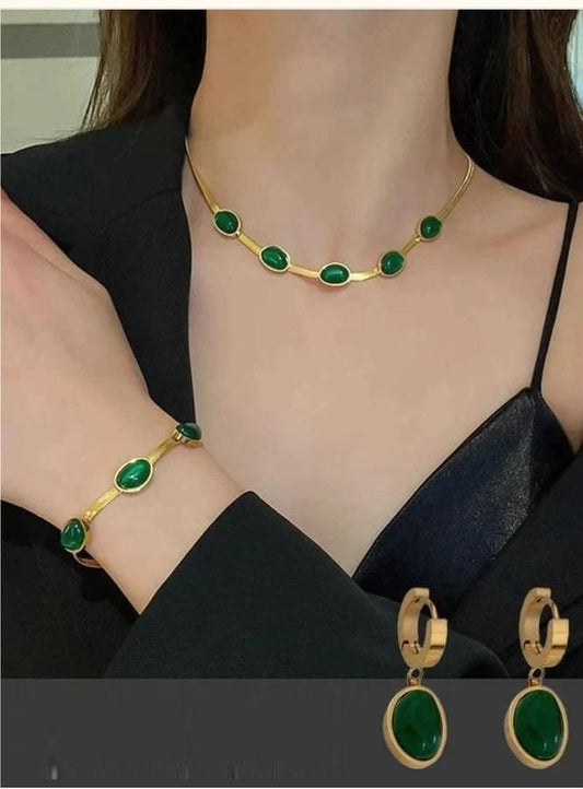 Oval Green Crystal Pendant Necklace Set with Bracelet – Gold Plated Elegance
